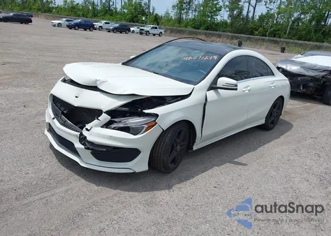 2014 Mercedes-Benz Cla 250 z USA, uszkodzony, nr VIN WDDSJ4EB3EN029614